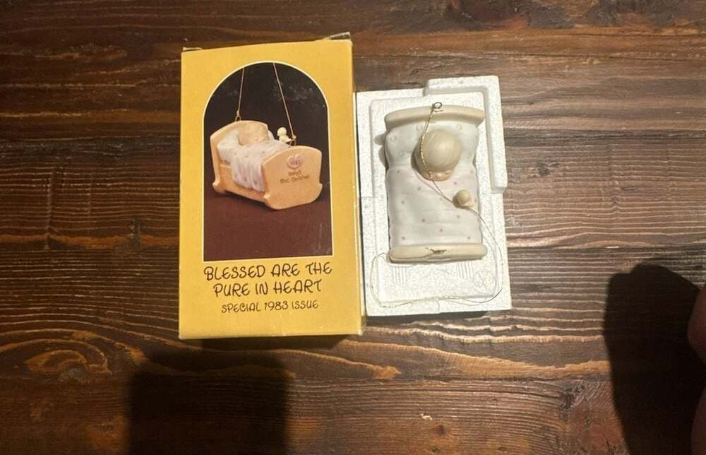 This is the Precious Moments “Blessed Are the Pure in Heart” 1983 Special Issue